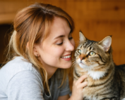 découvrez les avantages d'une pension pour chat et comment elle peut améliorer le bien-être et le bonheur de votre animal lorsque vous êtes absent.